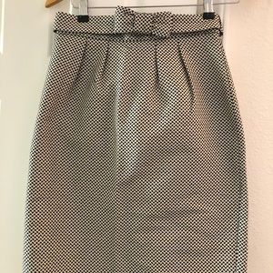 Max Mara Skirt with belt size 2